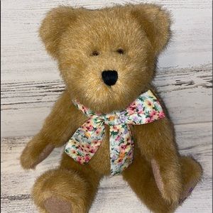 Boyd “The Head Bean Collection” new with tag. Movable arms & legs